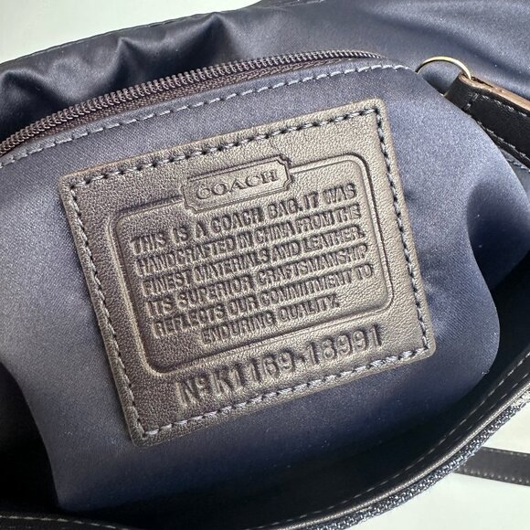 NWT Coach Poppy Denim Hobo 18991 - Sign Canvas and Blue Leather from 2011 - Picture 12 of 14